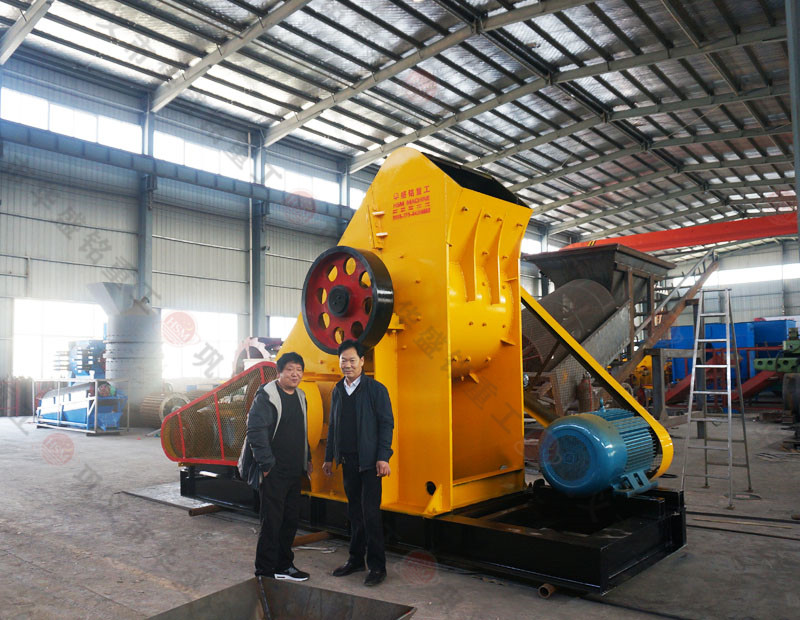 大型煤廠用雙級粉碎機(jī)合適嗎？為什么