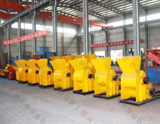 頁(yè)巖粉碎機(jī)今日出廠20臺(tái)，我們忙的不亦樂乎